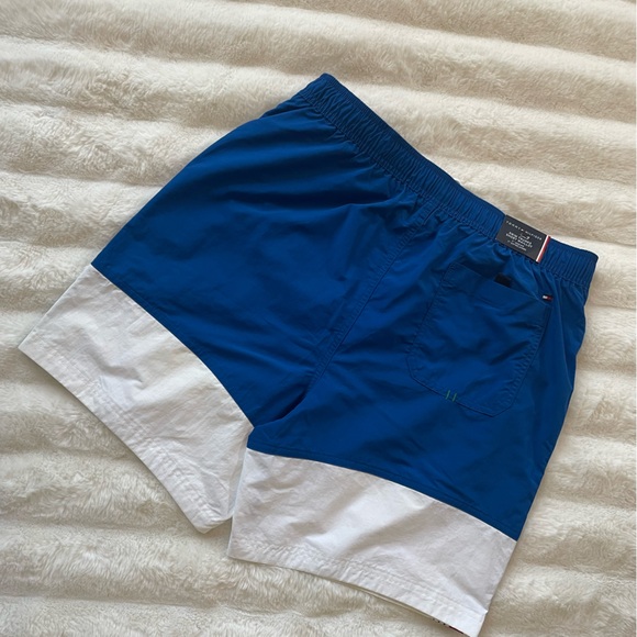 Tommy Hilfiger swim trunks. - Picture 4 of 5